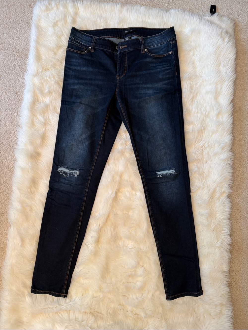 White House Black Market Dark Indigo Knee-Destruct Skinny Jeans